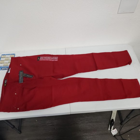 NWT Lee Women's Sculpting Slim Fit Red 18 Medium - Picture 4 of 8